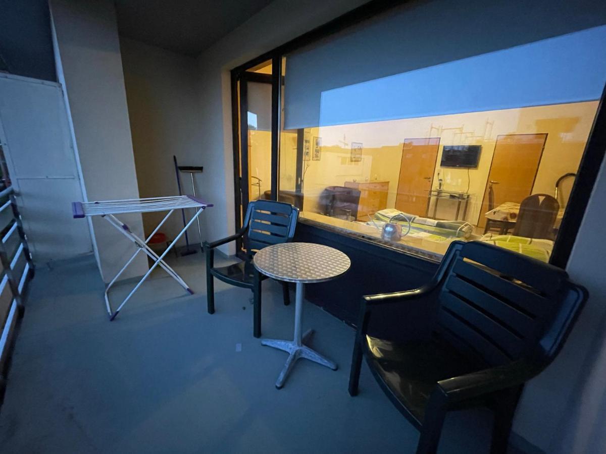 Schöne einfache Ferienwohnung mitten in Oldenburg Exterior foto